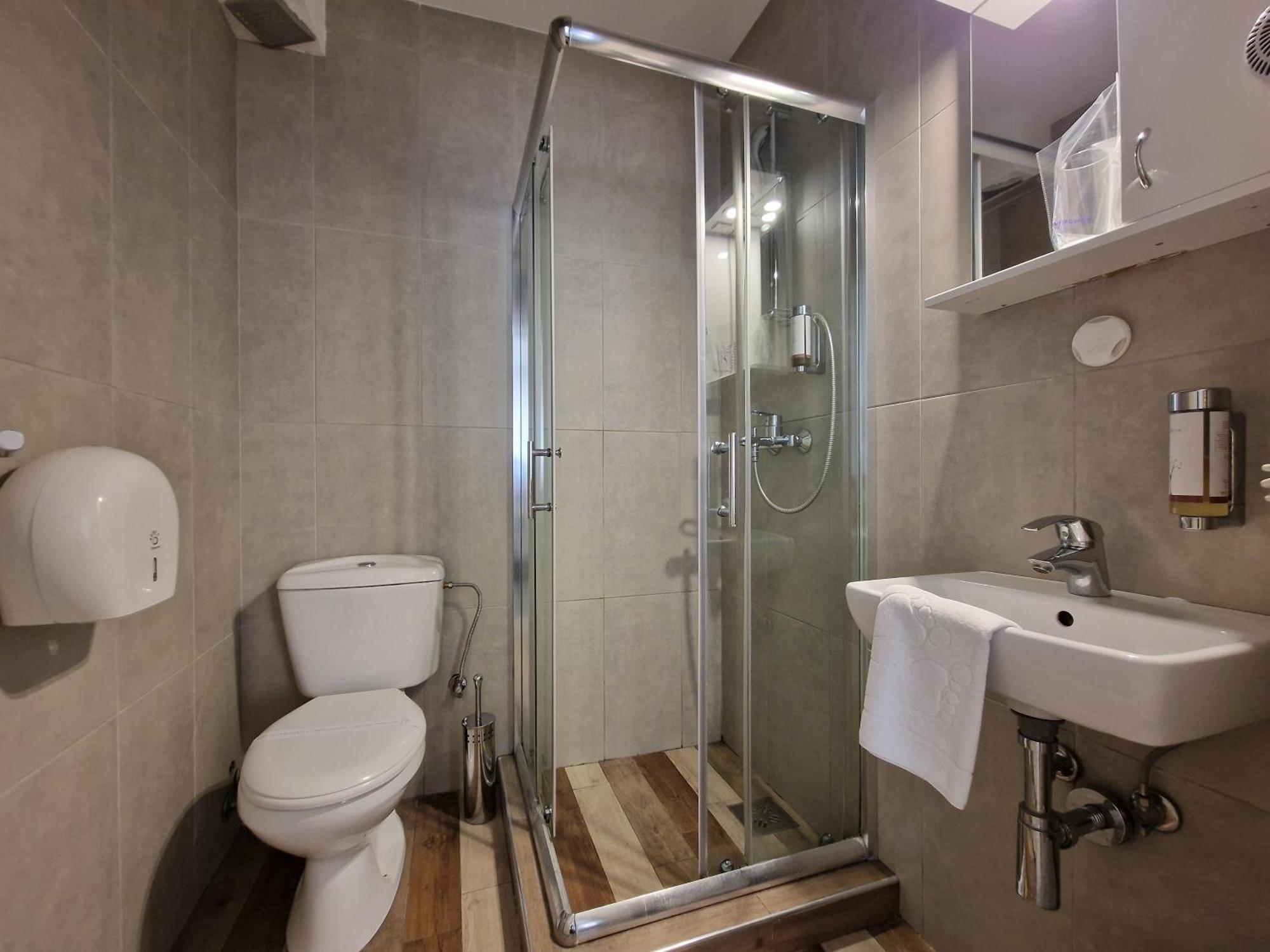Garni House 46 Plus Белград Екстериор снимка